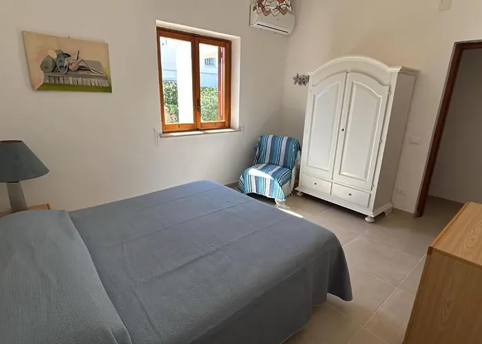 Ingrosso Лепорано